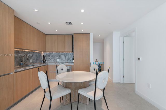 500 Alton Road 1204, Miami Beach, FL 33139