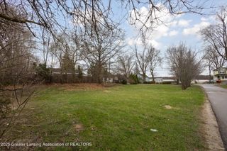 15385 Temple Drive, Bath, MI 48808