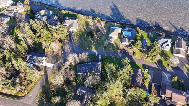 518 Chinook Avenue SE, Ocean Shores, WA 98569