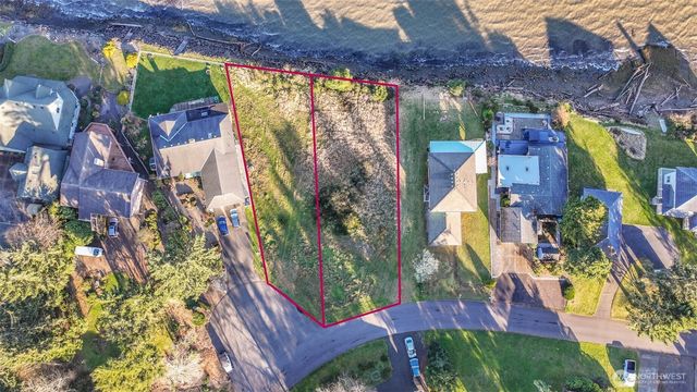 518 Chinook Avenue SE, Ocean Shores, WA 98569