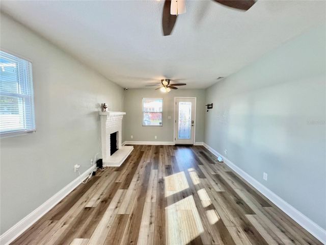 5907 N OLA AVENUE, Tampa, FL 33604