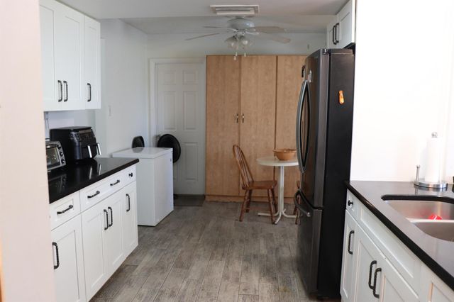 1020 NW 74th Avenue, Margate, FL 33063