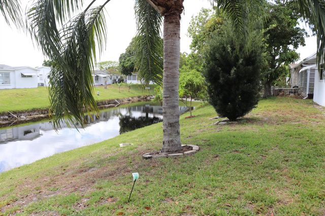 1020 NW 74th Avenue, Margate, FL 33063