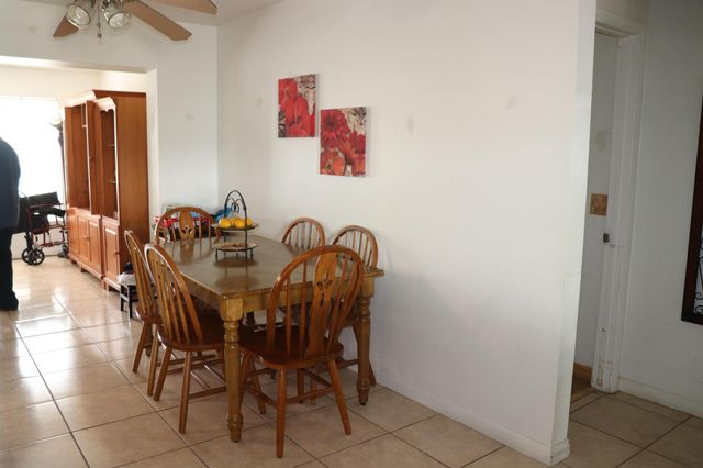 1020 NW 74th Avenue, Margate, FL 33063