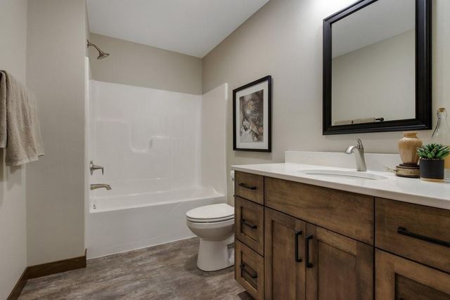 5309 Evergreen Boulevard, Eau Claire, WI 54701