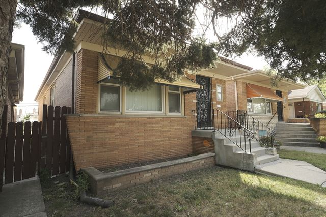 9647 S Lowe Avenue, Chicago, IL 60628