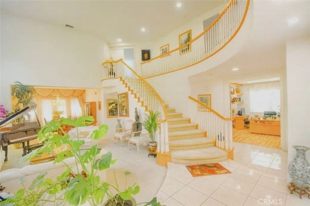 2530 Tuscany Way, Fullerton, CA 92835