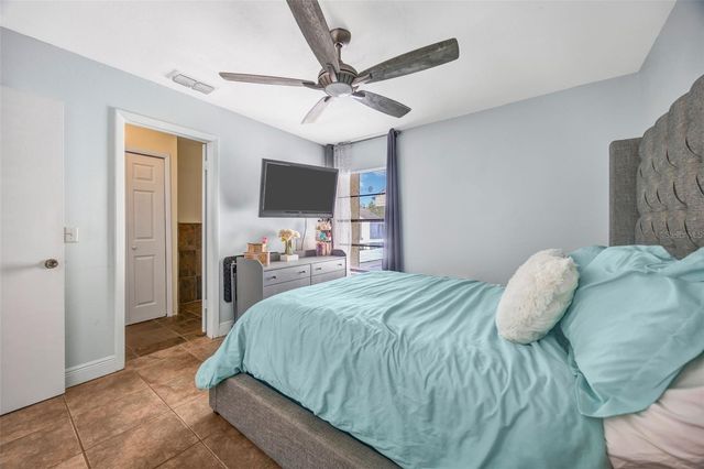 5155 PURITAN CIRCLE 1021, Tampa, FL 33617