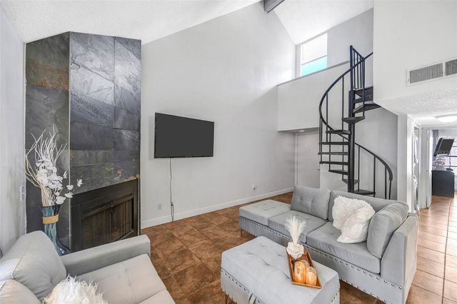 5155 PURITAN CIRCLE 1021, Tampa, FL 33617