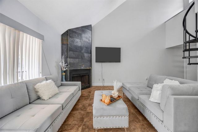 5155 PURITAN CIRCLE 1021, Tampa, FL 33617