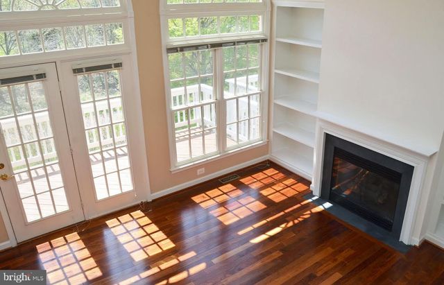 811 OAK KNOLL TER, Rockville, MD 20850