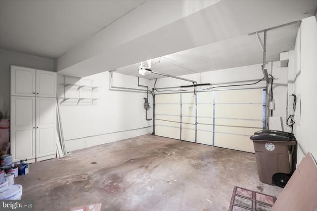 811 OAK KNOLL TER, Rockville, MD 20850