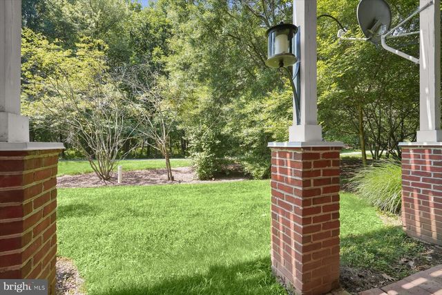 811 OAK KNOLL TER, Rockville, MD 20850