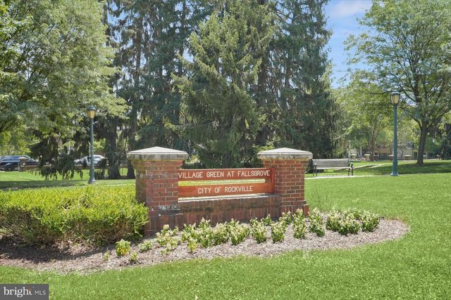 811 OAK KNOLL TER, Rockville, MD 20850