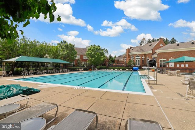 811 OAK KNOLL TER, Rockville, MD 20850