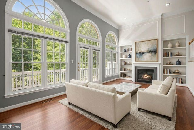 811 OAK KNOLL TER, Rockville, MD 20850