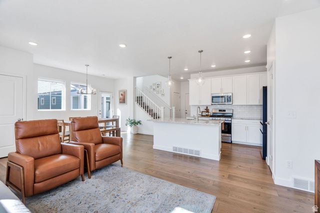 6811 W SKIP ROCK RD, South Jordan, UT 84009