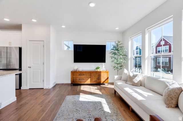 6811 W SKIP ROCK RD, South Jordan, UT 84009