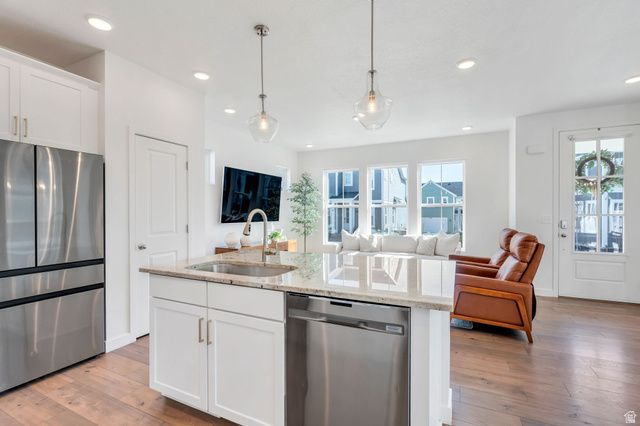 6811 W SKIP ROCK RD, South Jordan, UT 84009