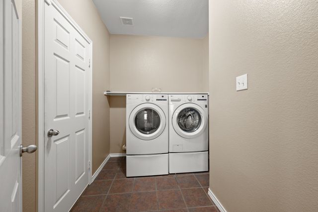 3309 Landhope Circle, Arlington, TX 76016