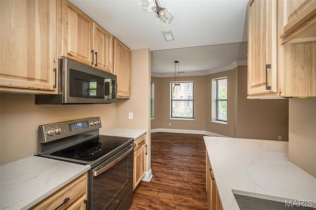 609 Clara Avenue 2A, St Louis, MO 63112