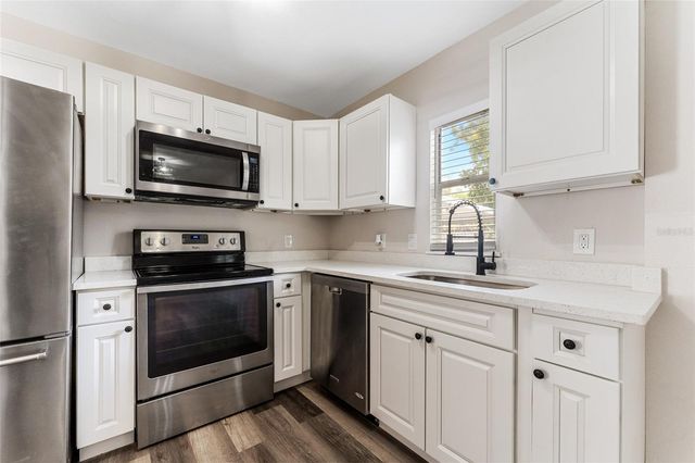1922 23RD STREET S, St Petersburg, FL 33712