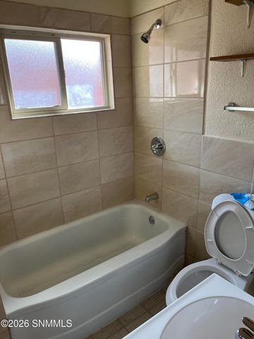 635 Hoagland, Las Cruces, NM 88005