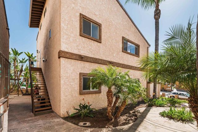 3004 La Costa Avenue B, Carlsbad, CA 92009