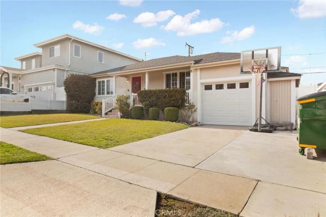 1205 Manzanita, Manhattan Beach, CA 90266