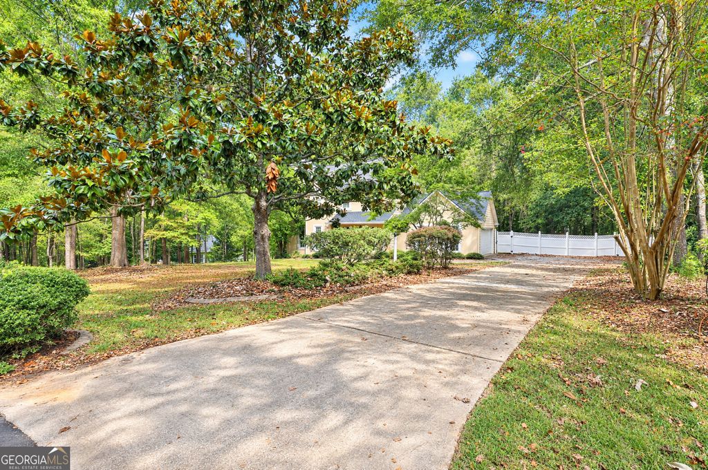 10 Valley Lane, Newnan, GA 30263 — photo 2