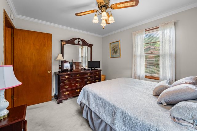 102 Robinhood Cir, Hendersonville, TN 37075