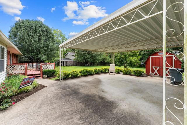 102 Robinhood Cir, Hendersonville, TN 37075