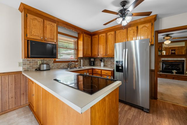 102 Robinhood Cir, Hendersonville, TN 37075