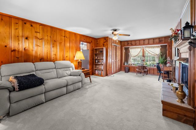 102 Robinhood Cir, Hendersonville, TN 37075