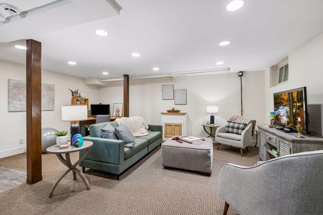 5055 Fremont Avenue S, Minneapolis, MN 55419