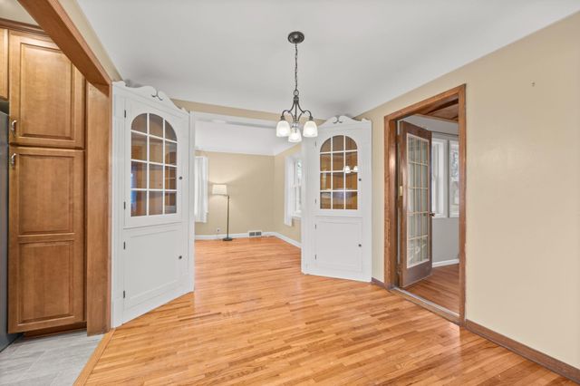 571 Juul Road SW, Hutchinson, MN 55350