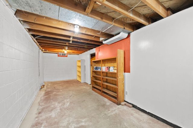 571 Juul Road SW, Hutchinson, MN 55350