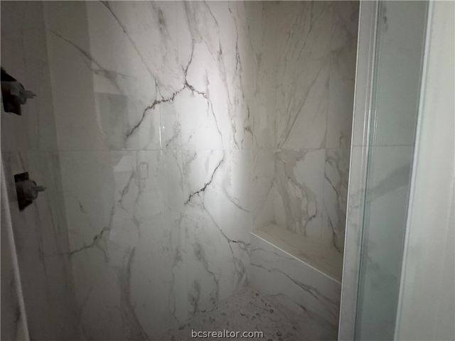 4641 River Valley Drive, Bryan, TX 77808