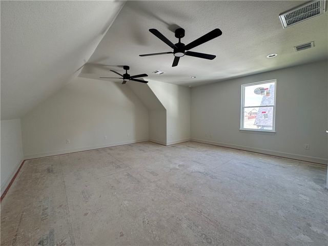 4641 River Valley Drive, Bryan, TX 77808