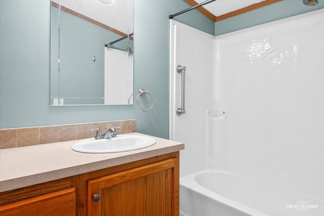 463 Meadowlark Circle B, Sandwich, IL 60548