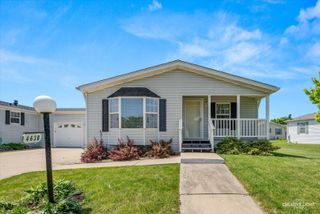 463 Meadowlark Circle B, Sandwich, IL 60548