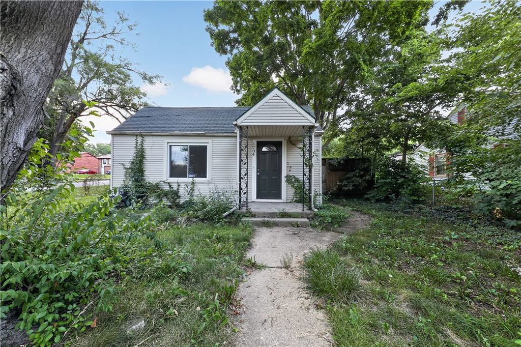1704 Wilbur Avenue, Fairborn, OH 45324