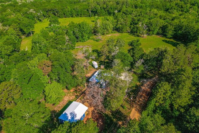 351 Private Road 6294, Palestine, TX 75801