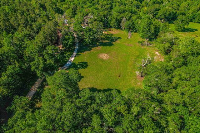 351 Private Road 6294, Palestine, TX 75801