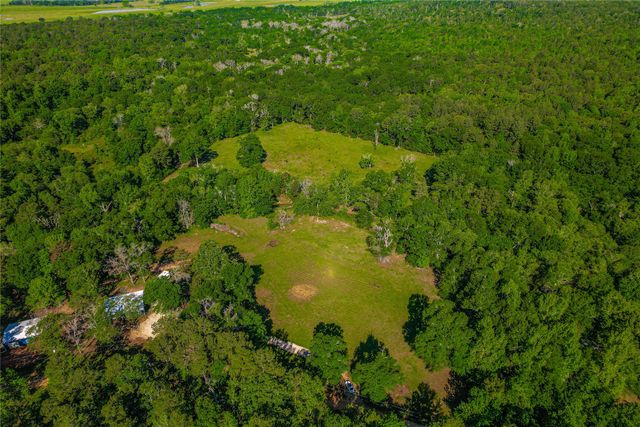 351 Private Road 6294, Palestine, TX 75801