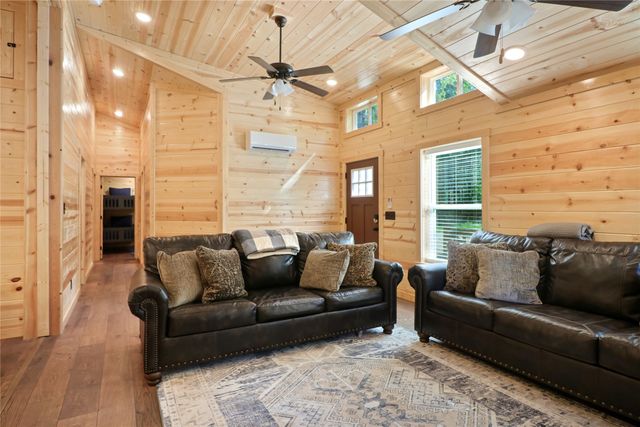 351 Private Road 6294, Palestine, TX 75801