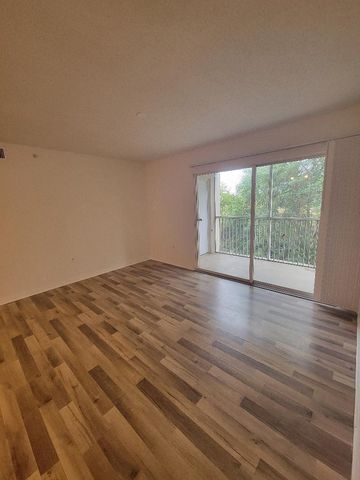 8955 Okeechobee Boulevard 206, West Palm Beach, FL 33411