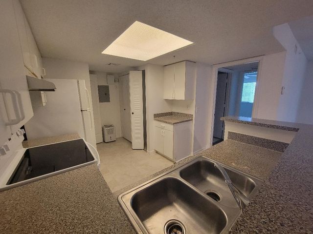 8955 Okeechobee Boulevard 206, West Palm Beach, FL 33411