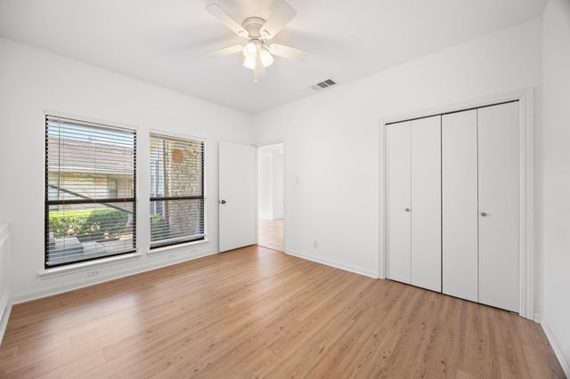 11512 Tin Cup DR 304, Austin, TX 78750