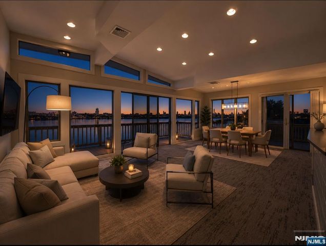 35 Shore Road, Edgewater, NJ 07020